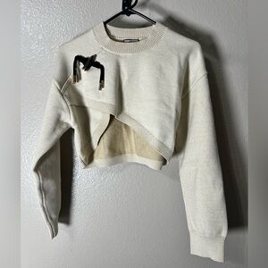 Kuose Cropped Sweater in cream color. Excellent condition. Sz- Lg